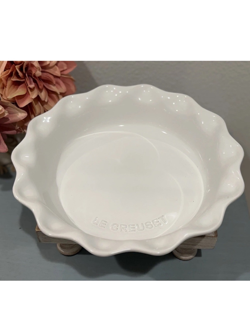 Le Creuset Stoneware 9" Heritage Pie
Dish, White